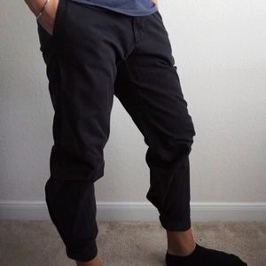 OLD NAVY'S MEN'S CLASSIC STRAIGHT PANTS BLACK